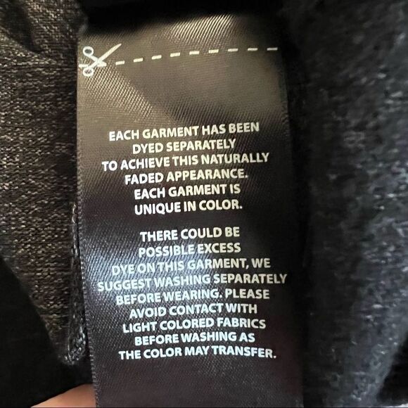 Super Soft Black Sweatshirt with Good Vibes Writing on Front Size Large - Picture 10 of 14